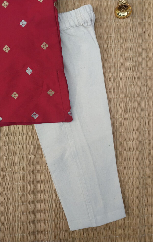 Maroon Kurta And Offwhite Pant