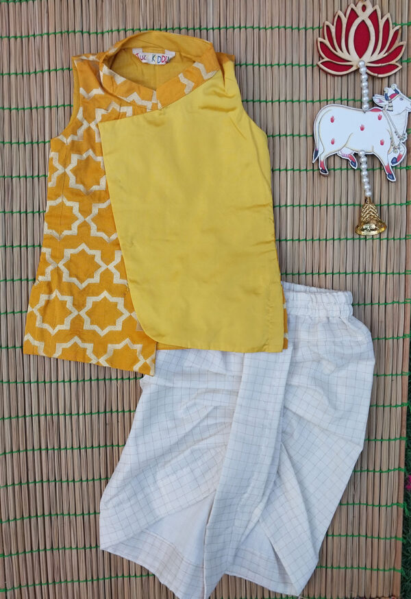 Yellow Sleeveless Kurta And Offwhite Checks Dhoti