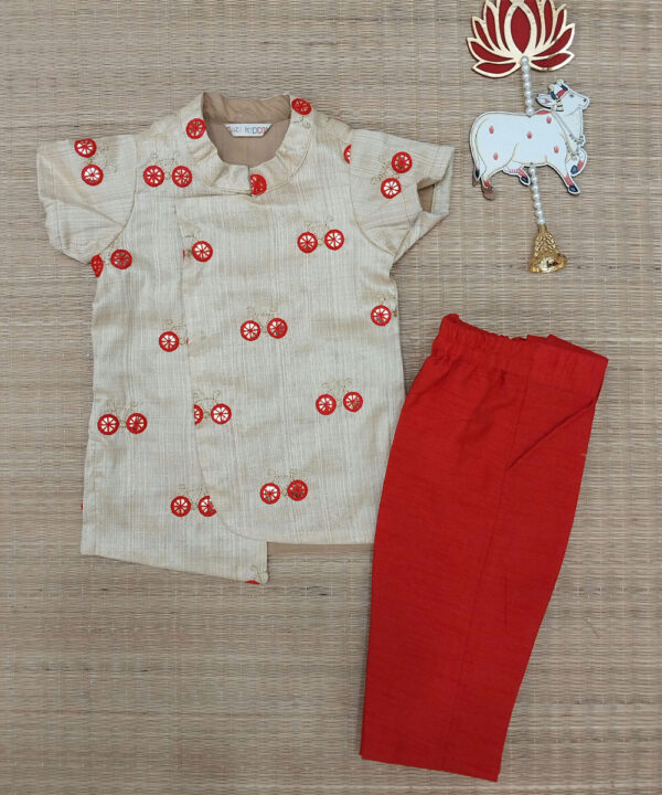 Sandal Embroidery Kurta And Red Pant